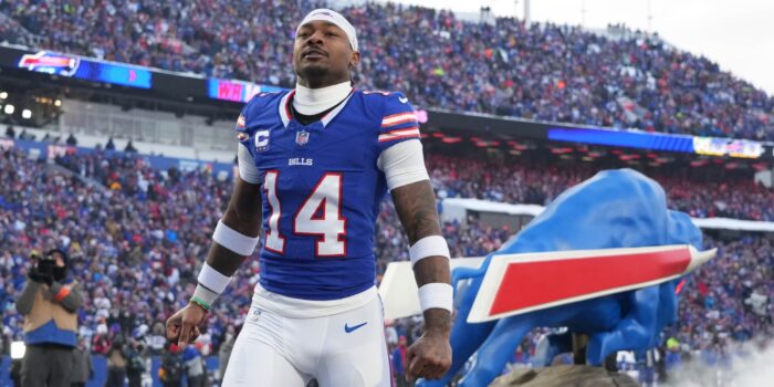 New England Patriots fecha com histórico wide receiver