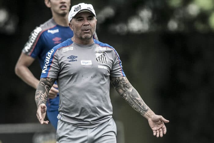 Santos negocia com Jorge Sampaoli