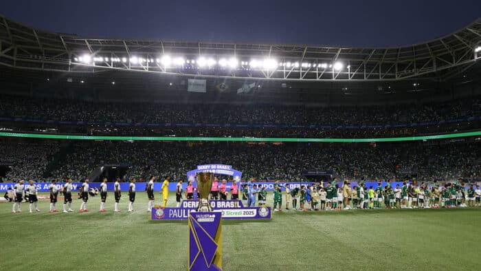 FIFA faz testes no Allianz e aprova gramado sintético