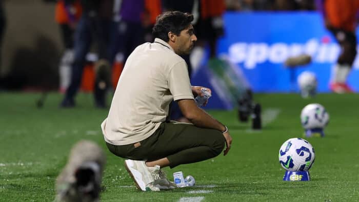 Veja o que Abel Ferreira disse para ser expulso em Palmeiras x São Paulo