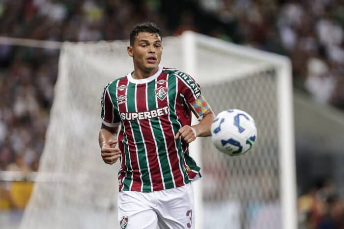 Thiago Silva desfalca o Fluminense com problema na coxa - Fluminense