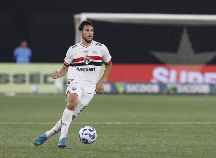 Calleri passará por cirurgia e desfalca o São Paulo por mais de seis meses