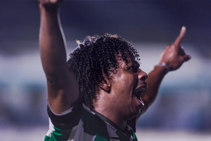 Juventude negocia a saída de Ênio