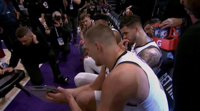 Jokic ataca de técnico durante jogo do Denver Nuggets