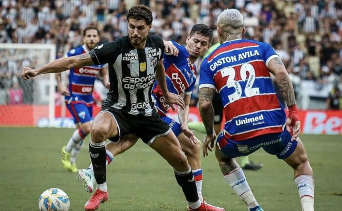 Presidente do Ceará impõe condição para comprar Pedro Raul do Corinthians