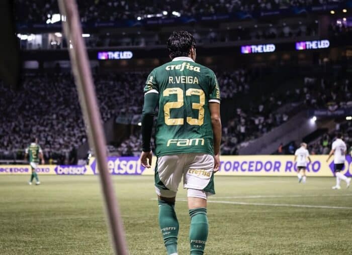 Veiga tem lesão confirmada e vira problema para Abel Ferreira no Palmeiras 