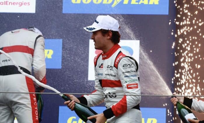 Piloto brasileiro é cotado para ser um dos astros da GM Cadillac em 2026