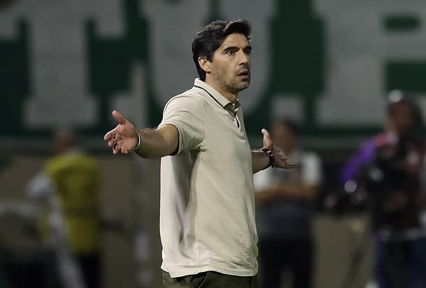 Abel Ferreira perde três titulares para Palmeiras x Bolívar
