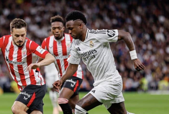 Figo faz alerta para Vinícius Júnior após brasileiro ignorar torcida do Real Madrid