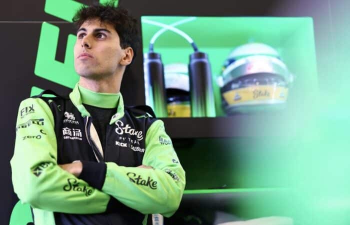 Bortoleto se explica após quase causar acidente com Alonso na Fórmula 1