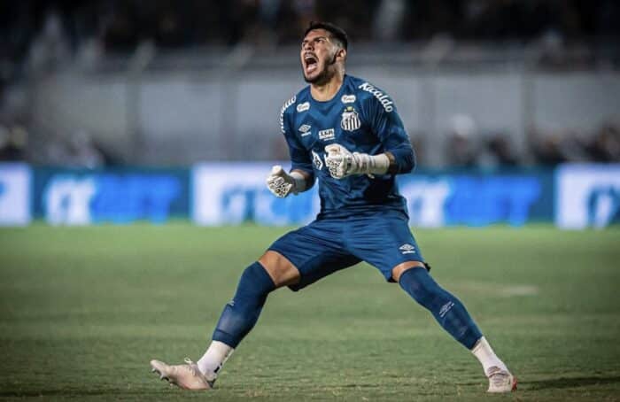 Santos estuda oferecer João Paulo ao Cruzeiro em troca por Dudu, revela portal
