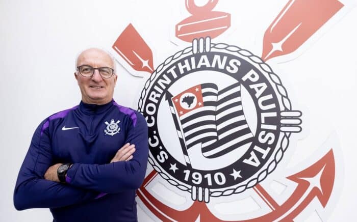 Corinthians confirma Dorival Júnior como novo técnico até o fim de 2026