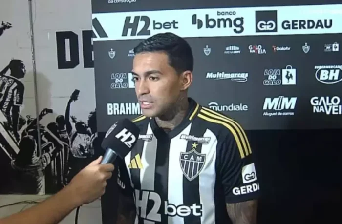 Dudu falou sobre polêmica com gramado sintético