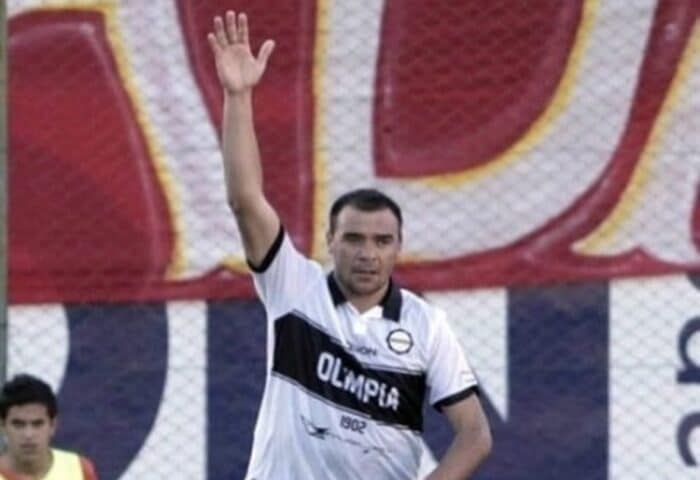 Ex-jogador com passagem pelo futebol brasileiro é preso por tráfico de drogas