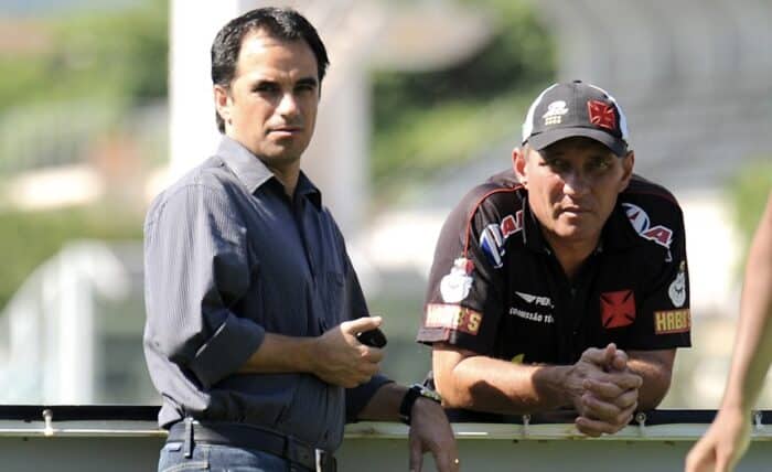 Vasco prepara a contratação de Rodrigo Caetano, após demitir diretor de futebol