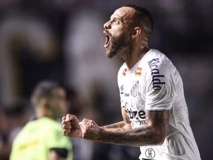 Artilheiro de 2025, Guilherme estuda deixar o Santos em julho