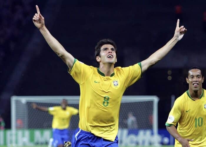 Kaká revela estar pronto para ajudar Ancelotti na seleção brasileira