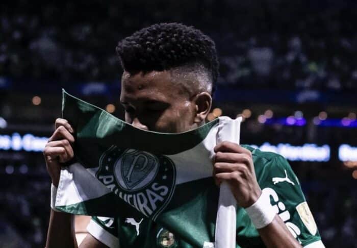 Perto do adeus, Estêvão comenta sobre volta ao Palmeiras no futuro