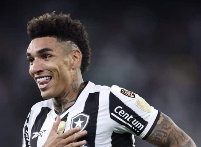 Igor Jesus na mira da Premier League: proposta chega a R$ 142 milhões