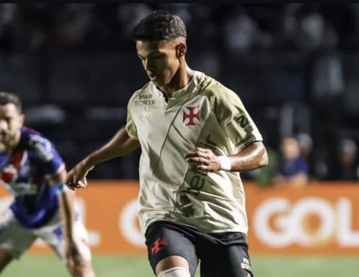 Vasco encerra contrato e atacante vai jogar no Nova Iguaçu