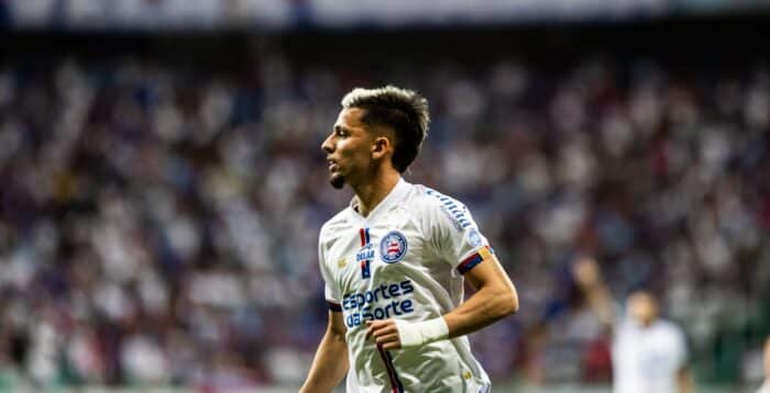Clubes brasileiros fazem propostas por Biel