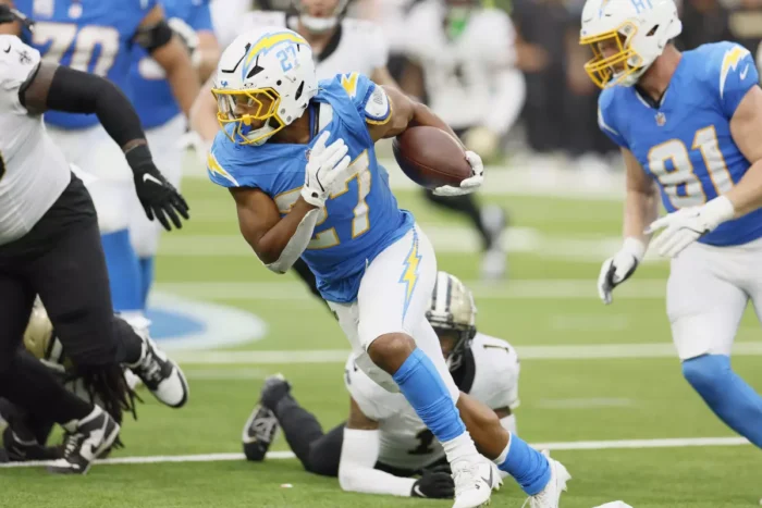 Denver Broncos acerta com JK Dobbins