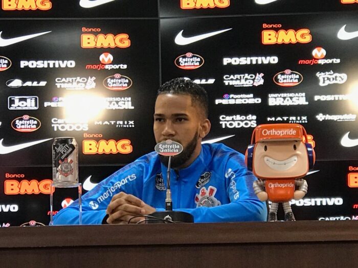 Everaldo entra na Justiça contra o Corinthians