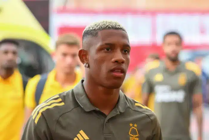 Lyon tenta a contratação de Danilo, ex-Palmeiras