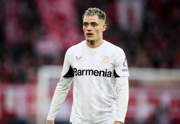 Bayer Leverkusen pede dois jogadores ao Liverpool em troca de Wirtz