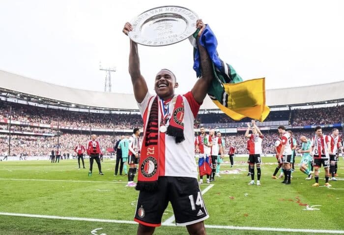 Liverpool acena com proposta astronômica para contratar o brasileiro Igor Paixão