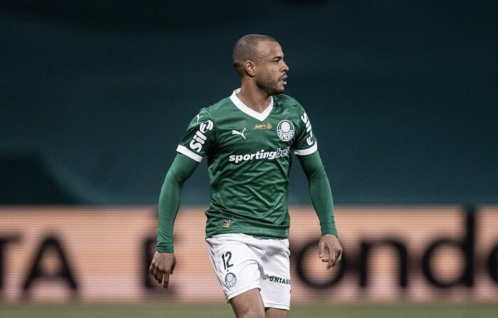 Santos avança por acerto com o lateral Mayke, do Palmeiras