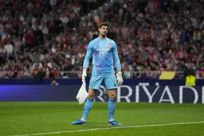 Courtois preocupa o Real Madrid para o Super Mundial
