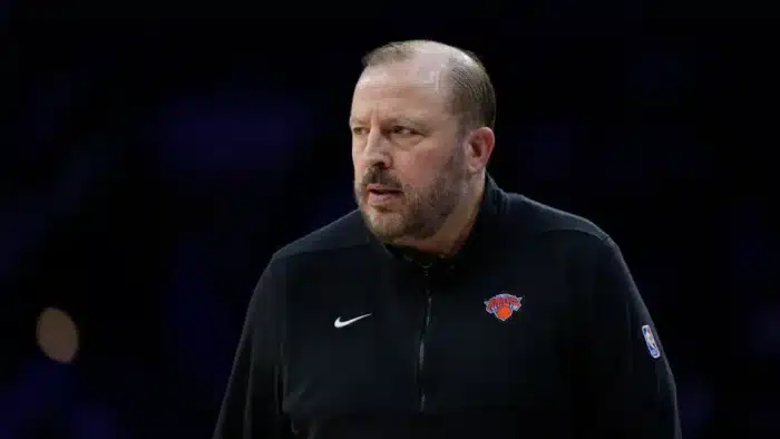 Tom Thibodeau tem respaldo para permanecer no Knicks