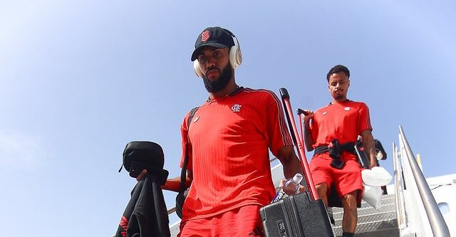 Juninho evita entrevistas em meio à possível transferência para o Pumas - Flamengo