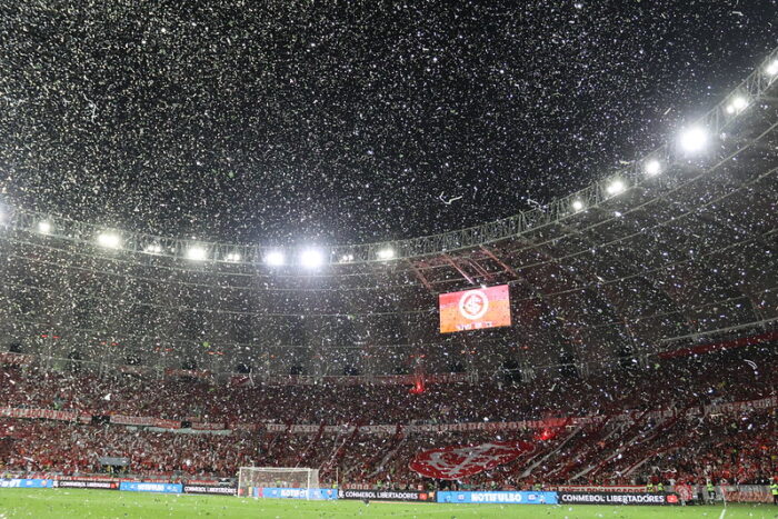 Conmebol denuncia o Internacional por conta do papel picado