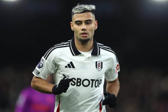Andreas Pereira pretende deixar o Fulham ainda nesta janela