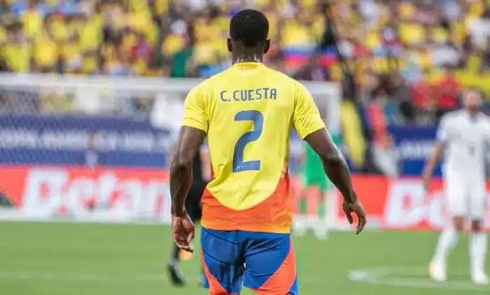 Vasco faz nova proposta e se aproxima de Carlos Cuesta
