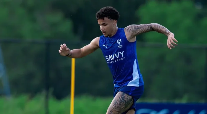 Corinthians negocia a contratação de Kaio César