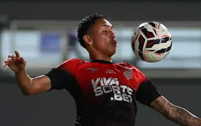 Cruzeiro fecha com promessa do Athletico-PR