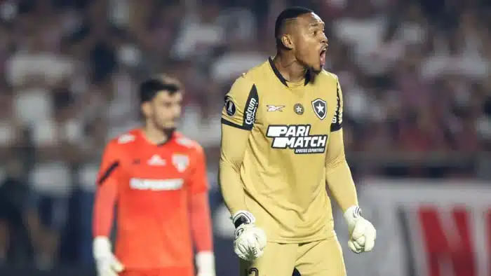 West Ham retoma interesse em John, do Botafogo