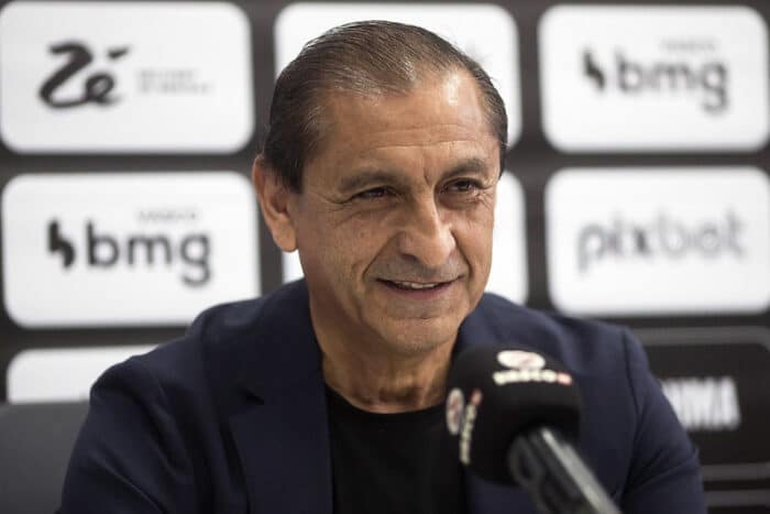 Negociação com Luis Zubeldía esfria e Internacional olha para Ramón Díaz