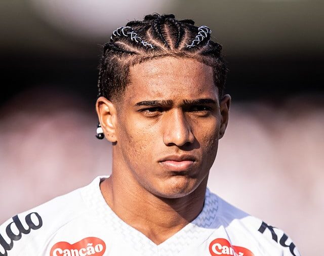 Santos recusa propostas por Souza