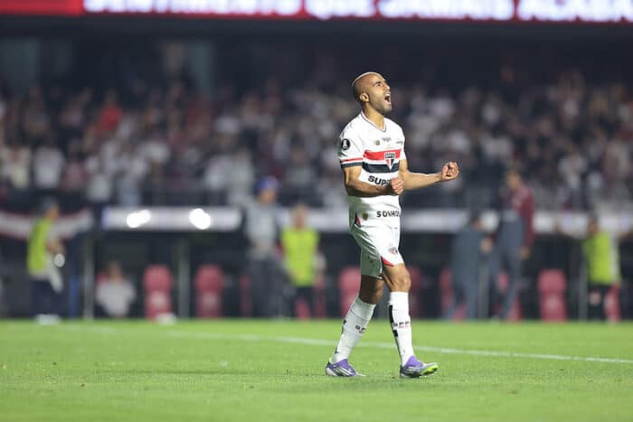 Lucas treina integralmente com o elenco e aumenta expectativa