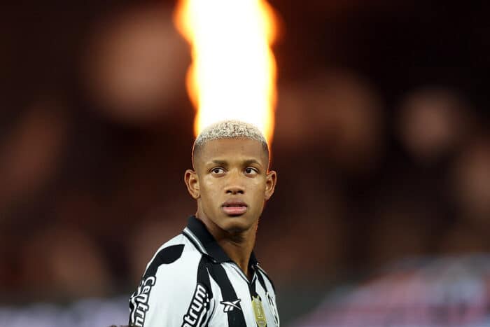 Botafogo recusa proposta de R$ 191 milhões por Danilo