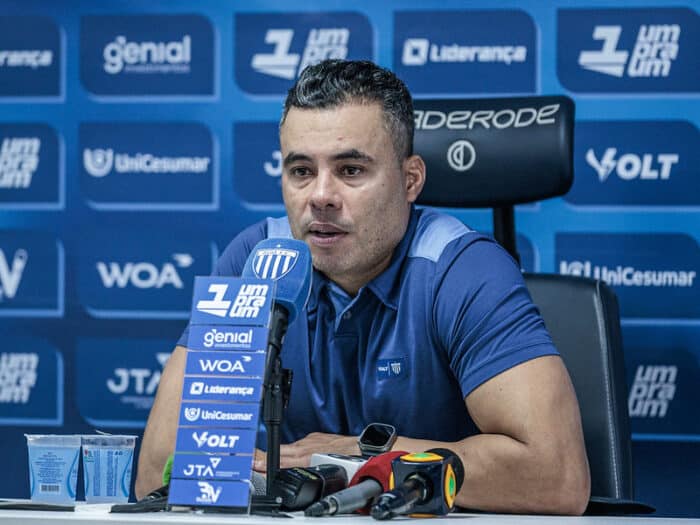 Jair Ventura deixa o Avaí e se aproxima de acerto com o Vitória