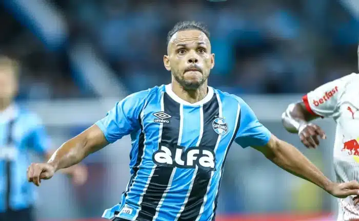 Braithwaite não joga mais pelo Grêmio em 2025