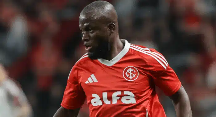 Internacional encaminha rescisão com Enner Valencia