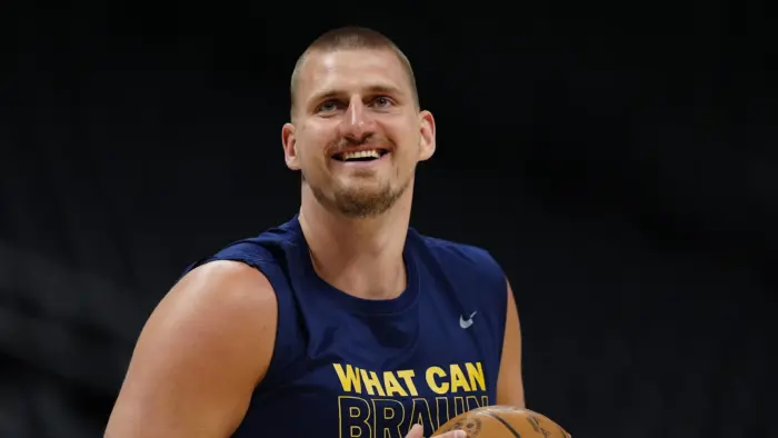 Nikola Jokic quer “ficar no Nuggets para sempre”