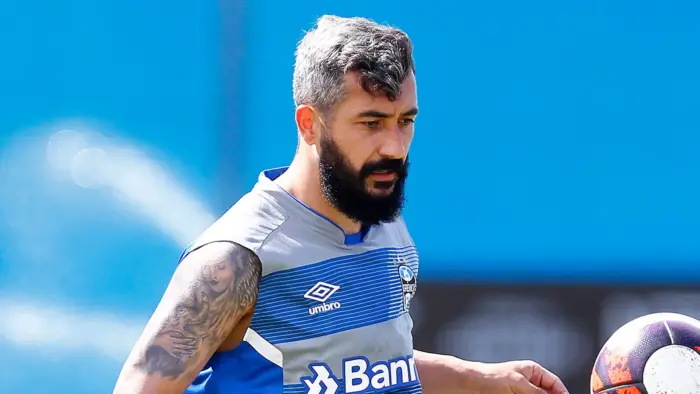 Justiça decreta prisão de Douglas, ex-Grêmio