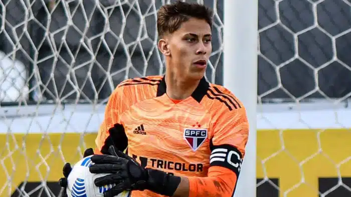 Leandro, terceiro goleiro do São Paulo, deve sair em dezembro